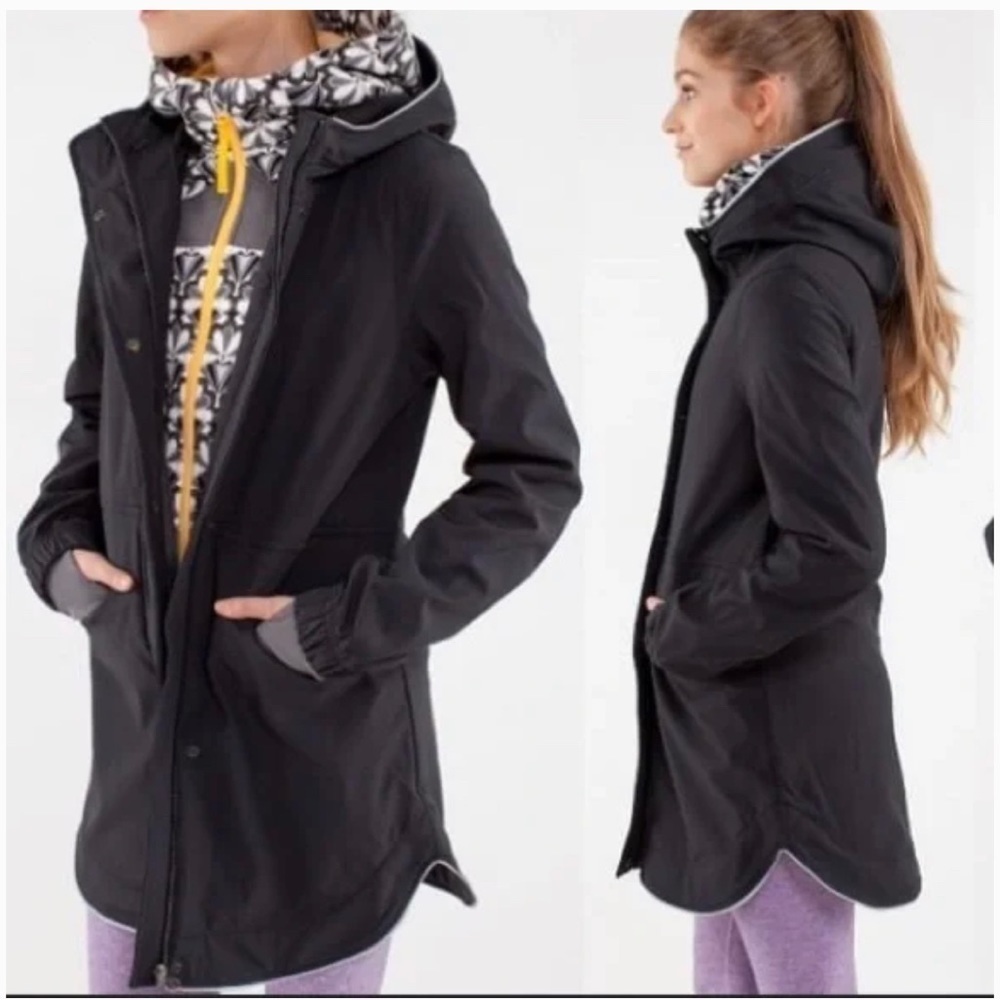 Ivivva Black Soft Shell Rain Jacket Size 8
